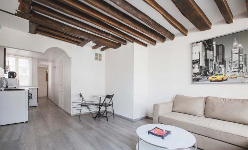 Strasbourg -Saint-Denis Apartment | Studio K with terrace