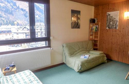 Chamonix City Centre Apartment | Studio L'Aiguille du Midi-9 by Interhome