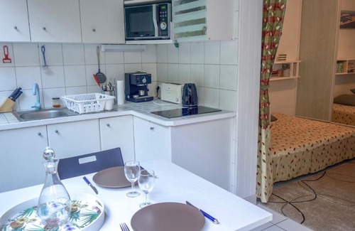 Arcachon Apartment | Studio La Falaise-1 by Interhome