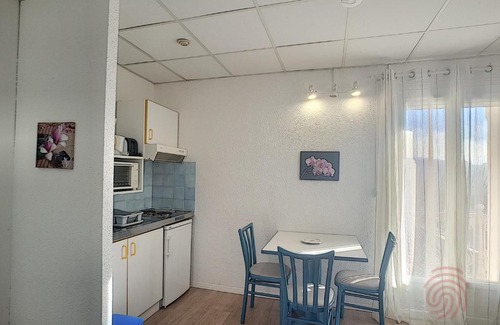 Lamalou-les-Bains Apartment | Studio Lamalou-les-Bains, 1 pièce, 2 personnes - FR-1-451-57