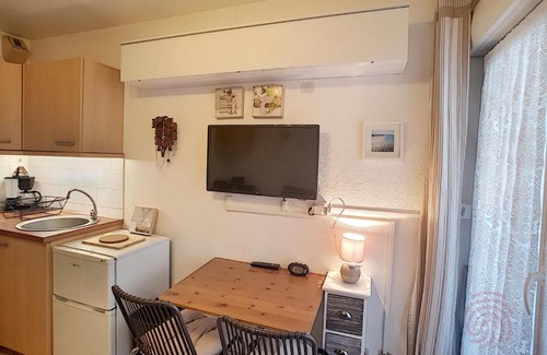 Lamalou-les-Bains Apartment | Studio Lamalou-les-Bains, 1 pièce, 2 personnes - FR-1-451-125