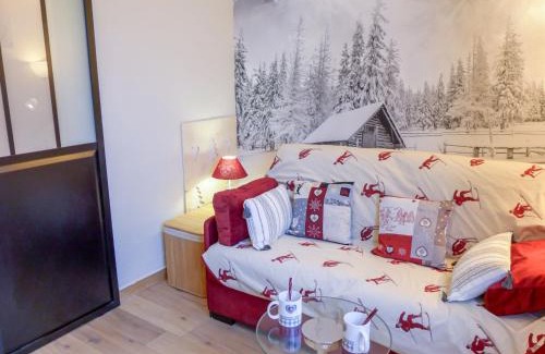 Chamonix-Mont-Blanc Apartment | Studio Le Bois du Bouchet-6 by Interhome