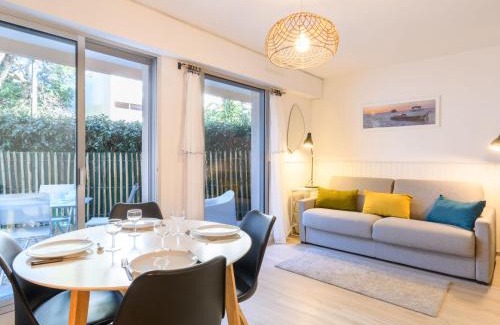 Arcachon Apartment | Studio le Galion-2 by Interhome