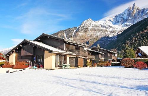 Les Praz-de-Chamonix Apartment | Studio Le Pramouny-2 by Interhome