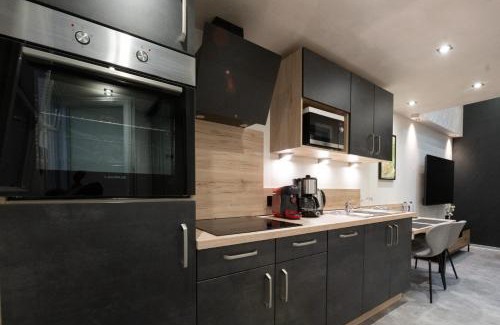 Eloyes Apartment | Studio le Quartz