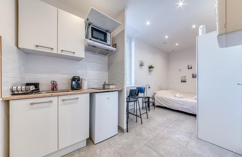 Parilly Apartment | Studio Le Saphir NEUF & Cosy - Gare Parilly