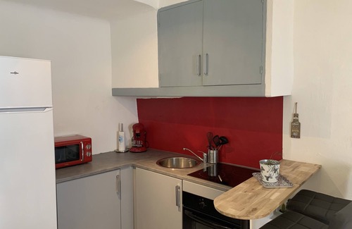 Allauch Apartment | Studio les Iris - Studio in the heart of Allauch's old village