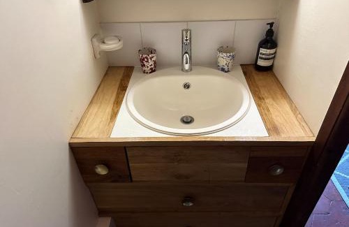 Quartier Saint-Ambroise Apartment | Studio Listelli - Welkeys