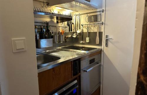 Quartier Saint-Ambroise Apartment | Studio Listelli - Welkeys
