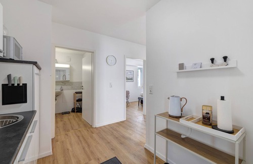 Ebingen Apartment | Studio 'Loft Am Bahnhof' with Mountain View, Wi-Fi and Air Conditioning