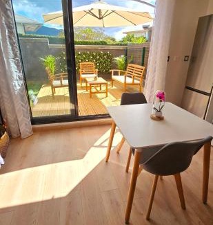 Saint-Denis Apartment | Studio lumineux Macadamia