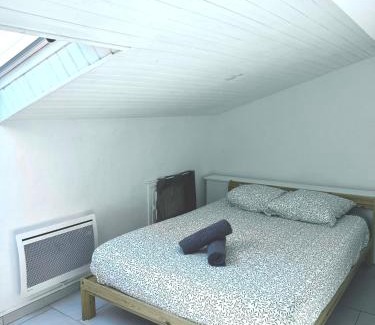 Toulouse East Apartment | Studio Lumineux & Spacieux, Tout Neuf, Grand Lit