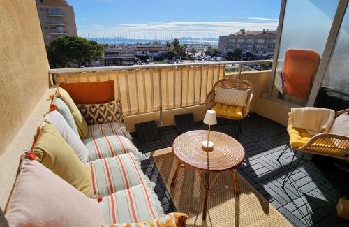 Toulon - Hyeres Apartment | Studio Marina, de Parel aan de Côte d'Azur