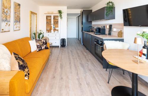 Toulon - Hyeres Apartment | Studio Marina, de Parel aan de Côte d'Azur