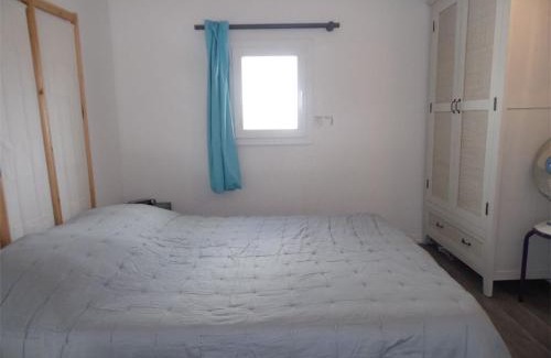 Le Grau-dʼAgde Apartment | Studio mezzanine, 4 couchages, 1er étage, parking privé, à 700 m des commerces, Grau d'Agde - FR-1-423-39
