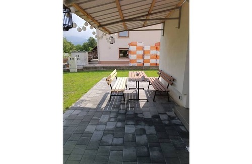 Bled Apartment | Studio Mici se nahaja na lepi lokaciji blizu jezera in centra Bleda