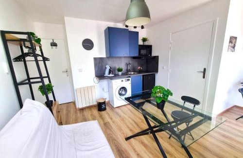 Elbeuf Apartment | Studio Moderne Bien Pensé