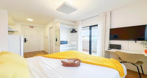 Novo Mundo Apartment | Studio moderno com garagem, sacada e lazer completo! Próximo à Live Curitiba!