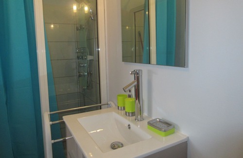 Bas du Fort Apartment | Studio near a small quiet beach