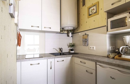 Pla d'Adet Apartment | Studio near ski slopes with parking, bright and quiet