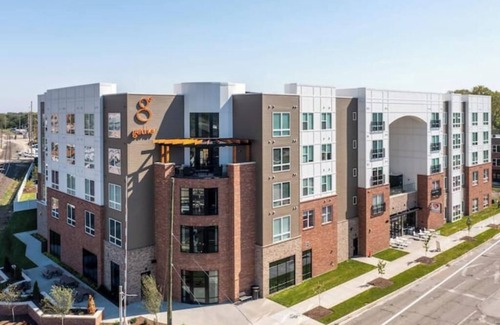 Champaign Apartment | Studio near UIUC/Yugo Guest Suites Enn