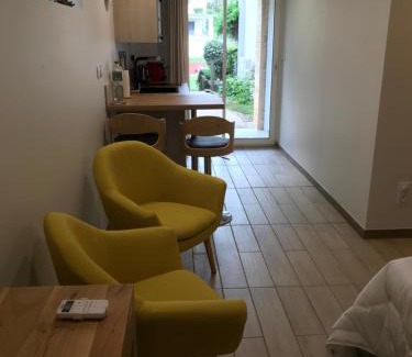 Brive-la-Gaillarde House | Studio neuf de 24m²
