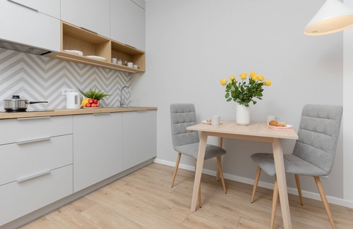 Bielany Apartment | Studio Nocznickiego 2 Guests by Renters