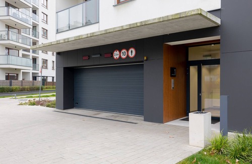 Bielany Apartment | Studio Nocznickiego 2 Guests by Renters