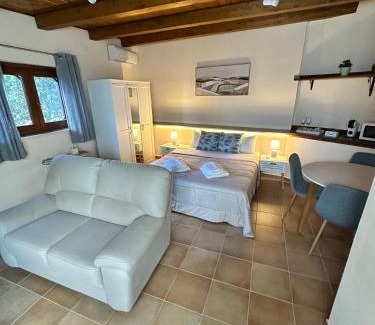 Cavalletto Apartment | Studio Office della Castellina