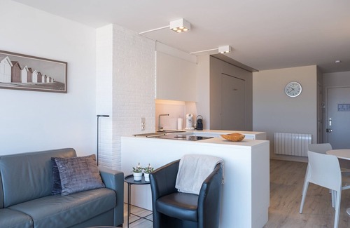 Middelkerke Apartment | Studio on 4th floor for family