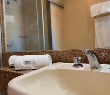 Macae Apartment | Studio pé na areia, vista, internet e ar