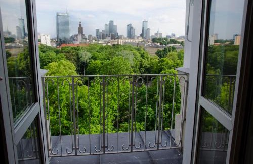 Muranow Apartment | Studio Panorama "Night and Day"