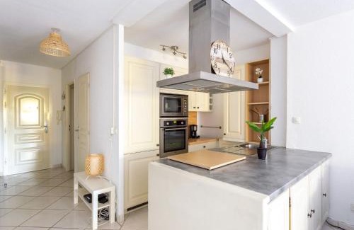 Toulon - Hyeres Apartment | Studio Port de La Gavine-24 by Interhome