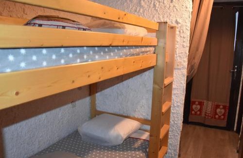 Pralognan-la-Vanoise Apartment | Studio pratique pour 4 personnes avec terrasse à Pralognan-la-Vanoise - FR-1-464-50