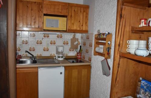 Pralognan-la-Vanoise Apartment | Studio pratique pour 4 personnes avec terrasse à Pralognan-la-Vanoise - FR-1-464-50
