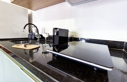 Republica Apartment | Studio Premium 1 Db bed with balcony
