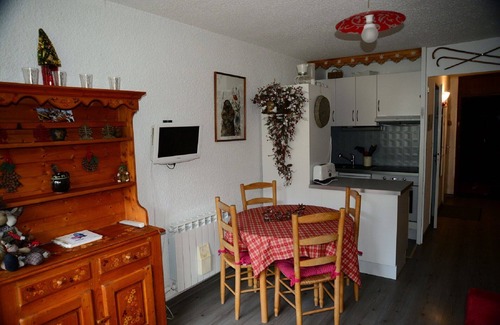 La Salle-les-Alpes Apartment | Studio quiet comfort for 4 people. the slopes of Serre Chevalier