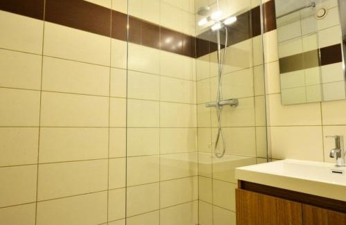 Montchavin Apartment | Studio rénové 4-5 pers. Montchavin, proche pistes et commerces, parking gratuit - FR-1-329-42