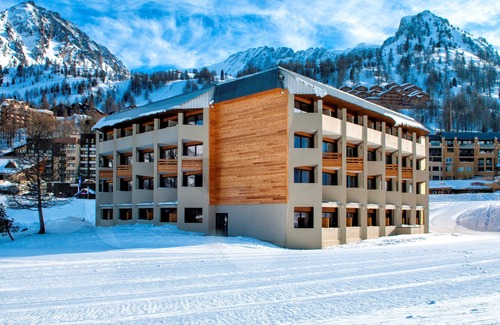 Isola Apartment | Studio Rénové Seulement 50m du Télésiège