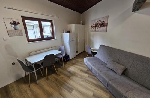 Siska District Apartment | Studio R