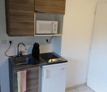 Vaugneray Apartment | studio refait a neuf avec la fibre