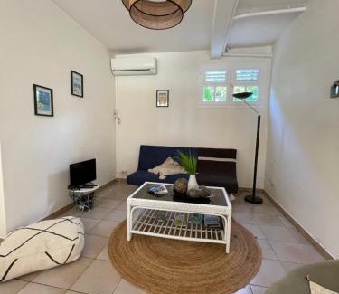Schoelcher Apartment | Studio Rez de villa avec piscine