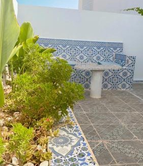 Mezraia Apartment | Studio Rouge Cosy à Dar Lili Djerba