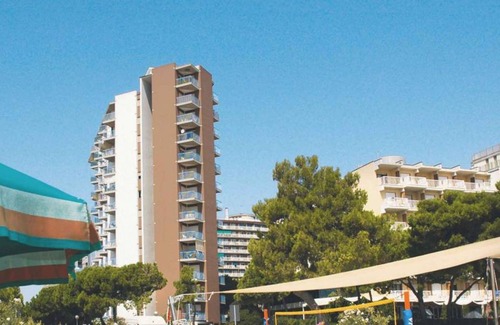 Lignano Sabbiadoro Apartment | Studio seafront with sea views