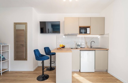 Zaton Apartment | Studio Seastar apartment with a balcony sea viewn