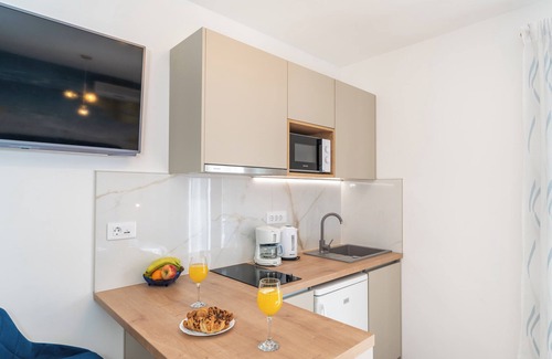 Zaton Apartment | Studio Seastar apartment with a balcony sea viewn