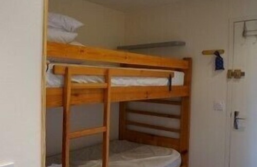 Montclar Apartment | STUDIO sleeps 4 SAINT JEAN MONTCLAR