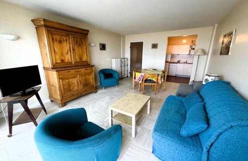 Les Sables d'Olonne Apartment | Studio spacieux face à la mer, proche commerces, tout équipé - FR-1-197-265