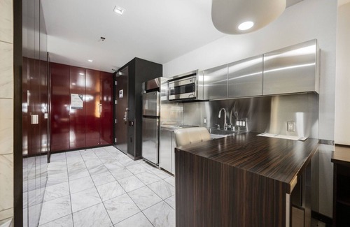 Las Vegas Apartment | Studio Strip View w/Open Balcony at Palms Place