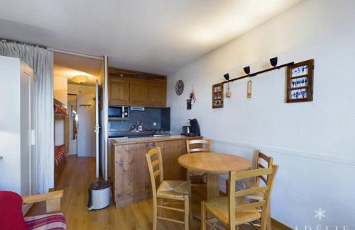 La Rosiere Apartment | Studio Sud 4 pers, balcon, à 50m des pistes et 200m des commerces, idéal pour familles - FR-1-398-629